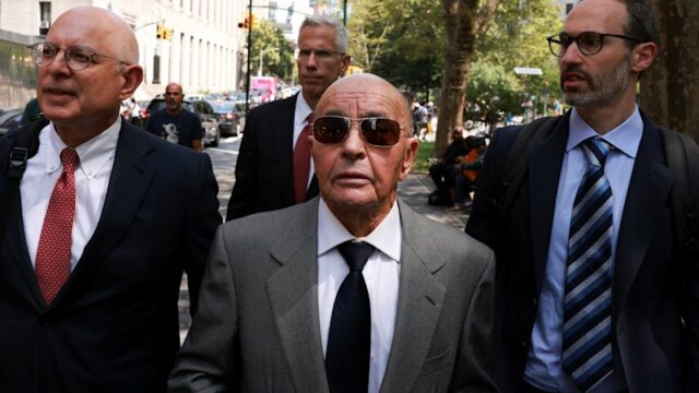 Trump perdoa proprietário bilionário do maior produtor de carne bovina da Austrália
