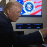 Trump gritou com uma repórter, dizendo-lhe para ser