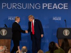 Trump revela sanções para países que comercializam com a Rússia Trump revela sanções para países que comercializam com a Rússia