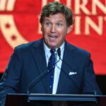 Tucker Carlson une a mídia de direita contra ele por causa da entrevista com Nick Fuentes