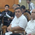 Tufão Ginting acusado de aceitar subornos para projetos rodoviários no Norte de Sumatra, no valor deste valor