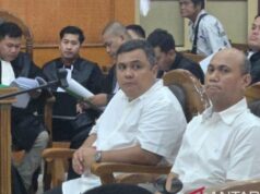 Tufão Ginting acusado de aceitar subornos para projetos rodoviários no Norte de Sumatra, no valor deste valor Tufão Ginting acusado de aceitar subornos para projetos rodoviários no Norte de Sumatra, no valor deste valor