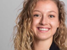 Turista suíço morto por tubarão na praia de NSW é identificado Livia Mulheim foi morta em um ataque de tubarão em uma praia de NSW.