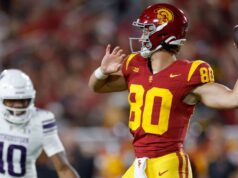 USC QB descobre número de apostador falso USC QB descobre número de apostador falso