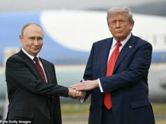 Ucrânia concorda com acordo de paz mediado por Trump, diz autoridade dos EUA A delegação russa provavelmente rejeitará o plano de paz revisado acordado pelas autoridades norte-americanas-ucranianas na terça-feira