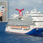 Anna Kepner tirando uma selfie no espelho, com sobreposição de texto: