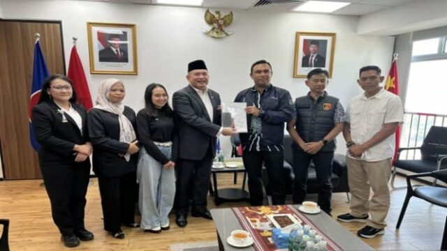 Últimas notícias sobre Reni Rahmawati, uma cidadã indonésia de Sukabumi que foi vítima de 'noivas por correspondência' na China
