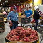 Um em cada três californianos reduziu a alimentação para economizar dinheiro, segundo pesquisa