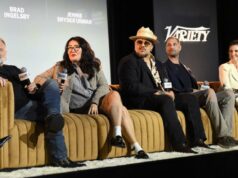 Uma noite na sala dos roteiristas: escritores de drama misturam o processo de escrita, o tempo gasto na sala e o esboço ou não do esboço Uma noite na sala dos roteiristas: escritores de drama misturam o processo de escrita, o tempo gasto na sala e o esboço ou não do esboço