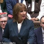 A chanceler Rachel Reeves entrega seu orçamento na Câmara dos Comuns esta tarde