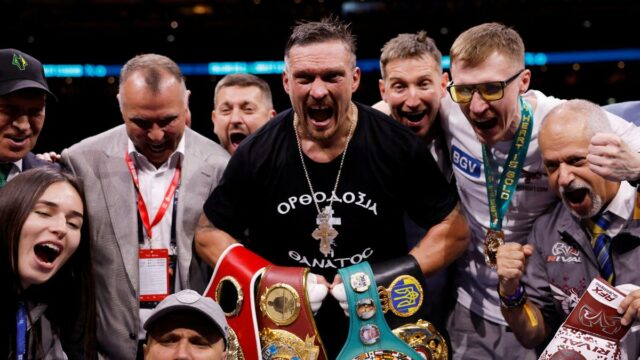Usyk desocupa o título dos pesos pesados ​​​​da WBO; Wardley pronto para assumir
