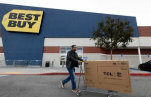 Varejistas revelam ofertas de TV da Black Friday, com modelos Sony, Samsung e LG com até 57% de desconto Varejistas revelam ofertas de TV da Black Friday, com modelos Sony, Samsung e LG com até 57% de desconto