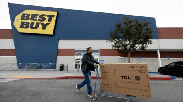 Varejistas revelam ofertas de TV da Black Friday, com modelos Varejistas revelam ofertas de TV da Black Friday, com modelos Sony, Samsung e LG com até 57% de desconto