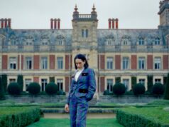 Vencedor de Tallinn, ‘Lady’, com a estrela de ‘Fleabag’ Sian Clifford, dividido pelo diretor Samuel Abrahams Vencedor de Tallinn, 'Lady', com a estrela de 'Fleabag' Sian Clifford, dividido pelo diretor Samuel Abrahams