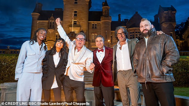 Vencedor do Celebrity Traitors revelado! Final épico aclamado como o Alan Carr ganhou Celebrity Traitors depois que uma final emocionante viu Cat Burns, Alan, Nick Mohammed e Joe Marler batalharem pelo prêmio em dinheiro de £ 87.500