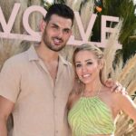 Vendendo o cronograma de relacionamento de Mary Fitzgerald e Romain Bonnet, da Sunset