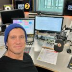 Os colegas de Vernon Kay na Radio 2 ficaram confusos depois que ele foi substituído por Paddy McGuinness como apresentador de seu programa do meio da manhã na quarta-feira (foto do ano passado)