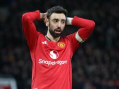 Vi um jogador do Man Utd envergonhar Bruno Fernandes durante e após a derrota por 1-0 – Opinião Bruno Fernandes e Kobbie Mainoo durante a partida da Premier League entre Manchester United e Everton em Old Trafford em 2025 em Manchester, Inglaterra.