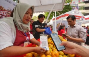 Vice-Ministro da UMKM adverte Banco Himbara com teto de KUR abaixo de IDR 100 milhões, não peça garantias Vice-Ministro da UMKM adverte Banco Himbara com teto de KUR abaixo de IDR 100 milhões, não peça garantias