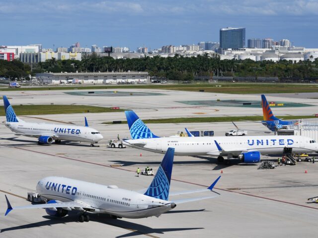 Voos dos EUA voltarão ao normal depois que autoridade de Voos dos EUA voltarão ao normal depois que autoridade de aviação suspender restrições