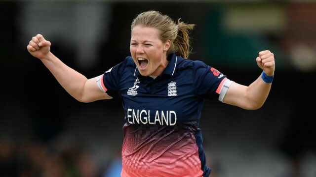 WPL 2026: Anya Shrubsole se juntará ao RCB como treinadora WPL 2026: Anya Shrubsole se juntará ao RCB como treinadora de boliche