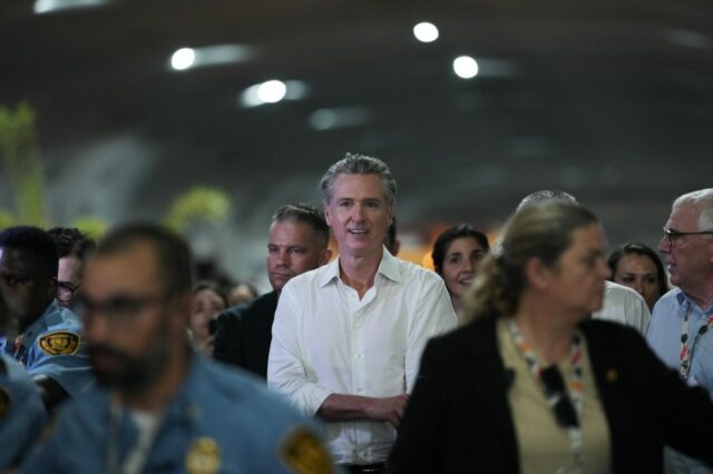 Walters: Governador faz o papel de guerreiro climático, conciliador e candidato tímido
