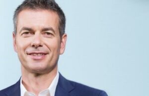 Warner Music Group resolve processo judicial com empresa de IA Suno Warner Music Group resolve processo judicial com empresa de IA Suno