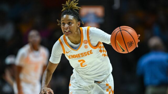 Whitehorn de Lady Vols demitido após segunda prisão
