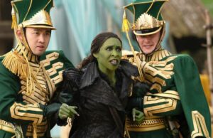 ‘Wicked: For Good’ é apropriado para crianças? Especialista explica classificação etária RECURSO Wicked For Good Review Roundup O que fãs e críticos estão dizendo sobre a sequência