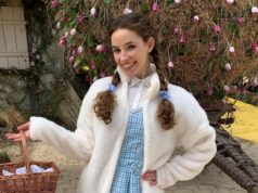 ‘Wicked: For Good’ nunca mostra o rosto de Dorothy, mas a atriz diz que ainda foi uma ‘experiência de mudança de vida’ 'Wicked: For Good' nunca mostra o rosto de Dorothy, mas a atriz diz que ainda foi uma 'experiência de mudança de vida'