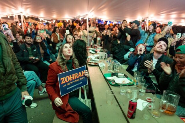 'Woke is Back': Liberais comemoram vitória limpa nas eleições 'Woke is Back': Liberais comemoram vitória limpa nas eleições