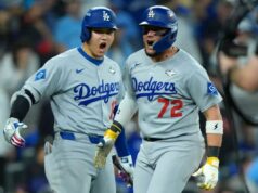 World Series Game 7 atinge o maior número de visualizações de TV desde 2017 para a Fox O segunda base do Los Angeles Dodgers, Miguel Rojas (72) e o jogador bidirecional Shohei Ohtani (17) comemorando após marcar na nona entrada do sétimo jogo da 2025 MLB World Series.