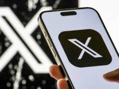 X está fora do ar, junto com um pedaço da internet Um gráfico que mostra um aumento nos problemas do Cloudflare e do X no Downdetector.