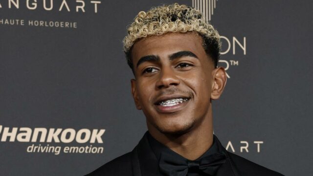 XI mundial masculino da FIFPro: Yamal se torna o jogador mais jovem a ser eleito o time do ano
