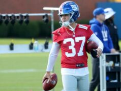 Younghoe Koo pronto para chutar para os Giants no lugar do lesionado Graham Gano O New York Giants colocou o kicker Younghoe Koo # 37, durante o treino no centro de treinamento do New York Giants em East Rutherford, Nova Jersey.