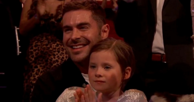 Zac Efron e sua irmã mais nova, Olivia, durante o episódio semifinal de 