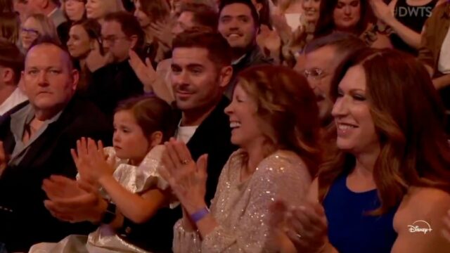 Zac Efron se torna viral por sua reação confusa à trilha sonora de ‘DWTS’ do irmão Dylan: ‘Ele não foi cronometrado’ | Vídeo
