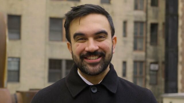 Zohran Mamdani apresenta plano de transição para Nova York e reforma da prefeitura: 'Resolva velhos problemas com novas soluções' | Vídeo
