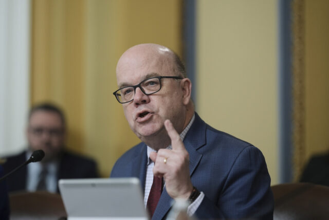 ‘A crueldade será o legado deles’: democrata critica o Partido ‘A crueldade será o legado deles’: democrata critica o Partido Republicano por crianças famintas