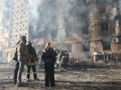 ‘Absolutamente sem sentido’: plano de paz de Trump desencadeia reação na Ucrânia Uma igreja cristã ortodoxa danificada na cidade de Kostyantynivka, na linha de frente, no fim de semana.