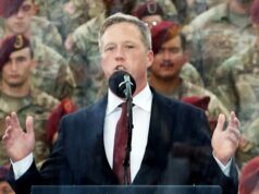 ‘Drone guy’: a estrela em ascensão que se tornou o homem de Trump na Ucrânia O presidente ucraniano, Volodymyr Zelensky, reuniu-se com Driscoll em Kyiv na semana passada.