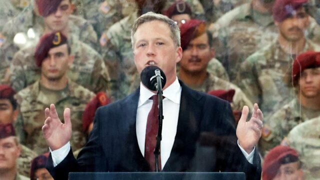 O presidente ucraniano, Volodymyr Zelensky, reuniu-se com Driscoll em Kyiv na semana passada.