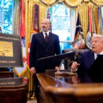 ‘Você não tem certos talentos’: Trump defende os vistos H-1B conforme necessário, apesar das medidas para aumentar os custos