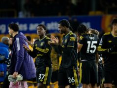 100% de passes e duelos, estrela do Man United com 49 toques foi completamente impecável contra o Wolves Manchester United comemorando contra o Wolves