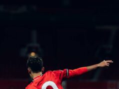 11 gols em 12 jogos: o hype do garoto-prodígio do Man Utd é justificado, ele é a próxima estrela do clube JJ Gabriel lança um tackle em Old Trafford