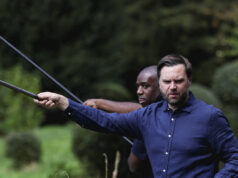 11 vezes JD Vance foi um idiota patético 11 vezes JD Vance foi um idiota patético