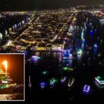 117º Desfile de Barcos de Natal em Newport Beach, Califórnia.