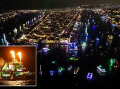 117º Desfile de Barcos de Natal em Newport Beach ilumina a alegria do feriado na Califórnia: fotos 117º Desfile de Barcos de Natal em Newport Beach, Califórnia.