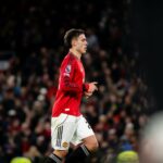 Manuel Ugarte bloqueia cruzamento contra o Newcastle