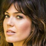 Mandy Moore estrelará a série de suspense erótico 'Teach Me' em desenvolvimento no Peacock